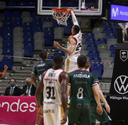 El Casademont Zaragoza arrolla al Unicaja (78-101)