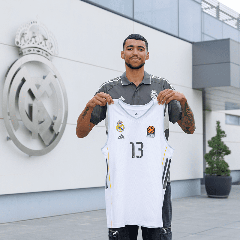 Izan Almansa aterriza en el Real Madrid hasta 2029