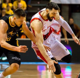 La Hamburguesa tiene un nuevo ídolo, Kostas Vasileiadis (86-74)