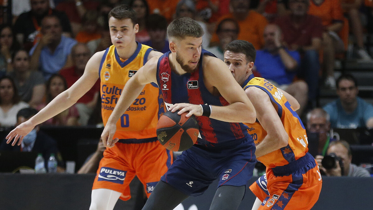 El Bitci Baskonia tira de corazón para conquistar La Fonteta (59-76)