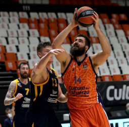 Valencia Basket tumba al Khimki a lomos de Hermannsson (88-82)