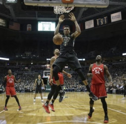 [1-2] Los Bucks arrollan a Toronto y vuelven a dominar la serie (77-104)