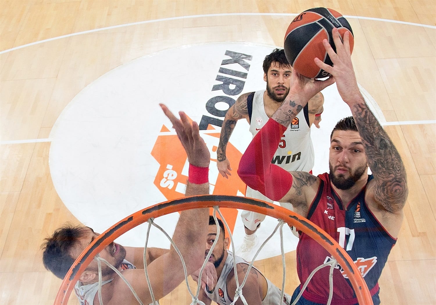 Los Boston Celtics anuncian el fichaje de Vincent Poirier