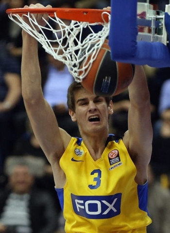 Dragan Bender apunta a una posible vuelta al Maccabi