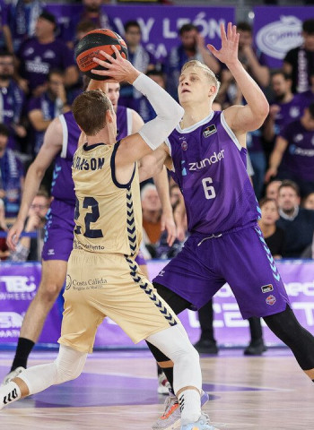 El UCAM Murcia asalta la casa del Zunder Palencia (66-76)