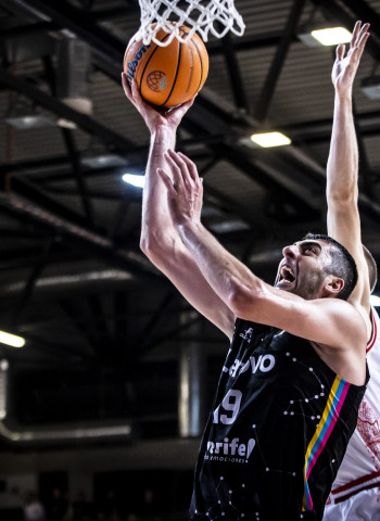 El Lenovo Tenerife cae en la pista del Rytas Vilnius, 85-78