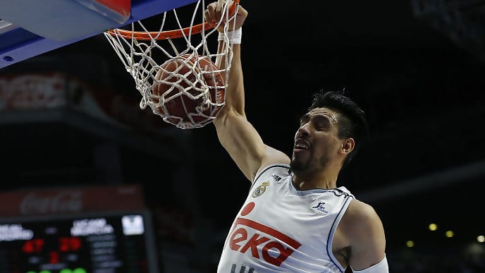 El Real Madrid completa las semifinales tras derrotar al UCAM Murcia (93-72)