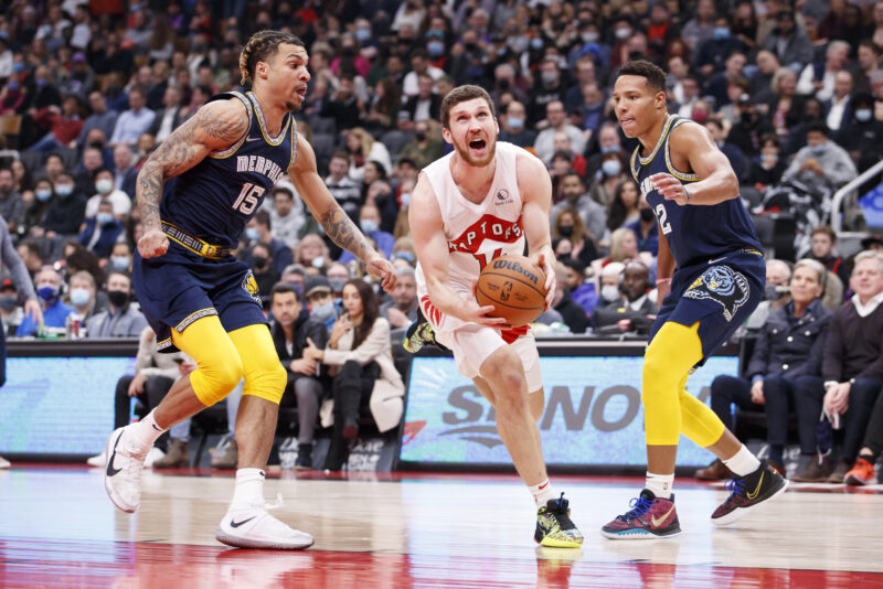 Svi Mykhailiuk prioriza continuar en la NBA