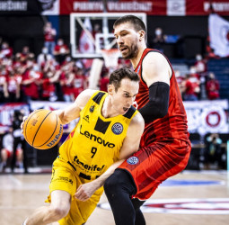 El Lenovo Tenerife se exhibe y sella su pase a cuarto de final de la BCL (64-83)