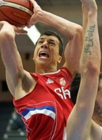 Serbia sigue sin conocer la derrota en su preparación