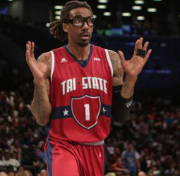 Concluida su experiencia en China, Amar´e Stoudemire aspira a volver a jugar en la NBA