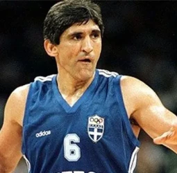 Panagiotis Giannakis: El dragón heleno