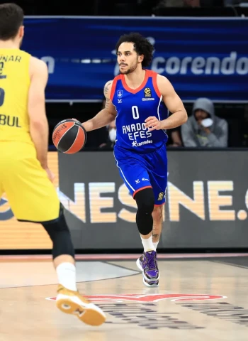 Disfruta de las mejores jugadas de la jornada 28º de la EuroLeague