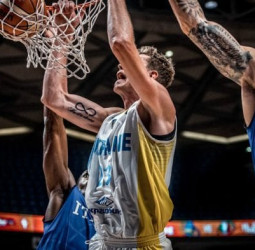 Artem Pustovyi, ¿el mejor fichaje del Monbus Obradoiro?