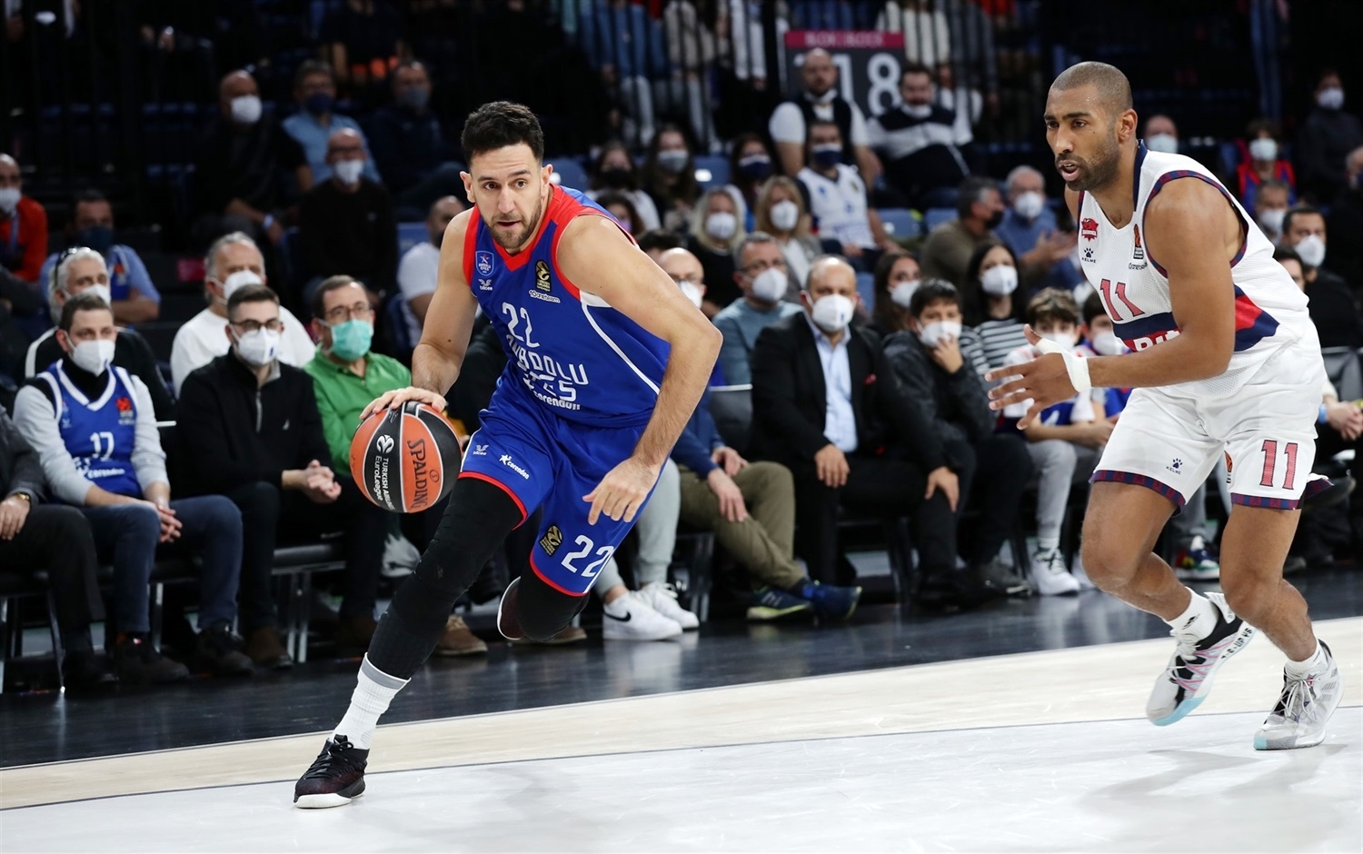 Los agentes de Micic buscan que los Thunder traspasen los derechos del serbio