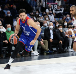 Los agentes de Micic buscan que los Thunder traspasen los derechos del serbio