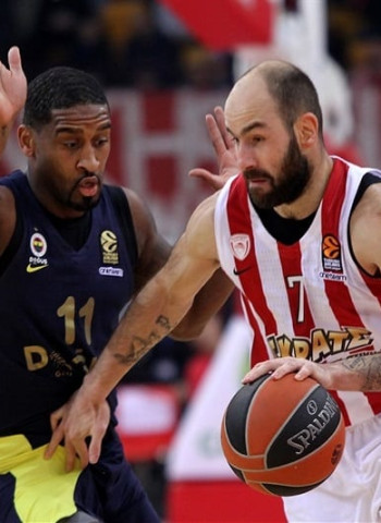 Olympiacos vuelve a la senda de la victoria a costa del Fenerbahce (95-70)