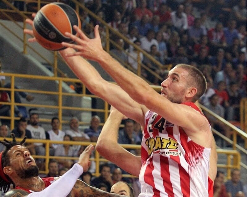 Matt Lojeski no jugará contra el Real Madrid