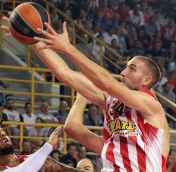 Matt Lojeski no jugará contra el Real Madrid