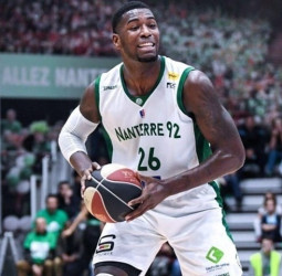 El Estrella Roja anuncia el fichaje del interior Mathias Lessort