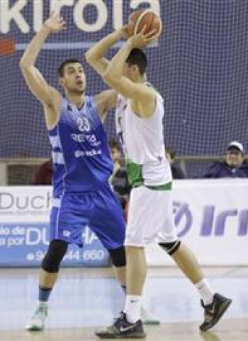 LEB Oro: Los líderes sufren, pero de diferente manera