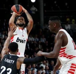Con la victoria ante el ASVEL, Olympiacos consigue la ventaja de campo (80-94)