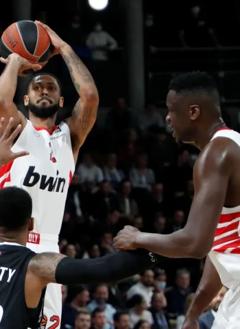 Con la victoria ante el ASVEL, Olympiacos consigue la ventaja de campo (80-94)