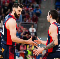 Buesa Arena, apuesta segura para el Baskonia (100-94)