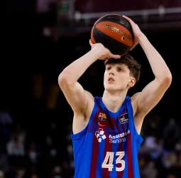 El Bilbao Basket negocia la cesión de Agustín Ubal