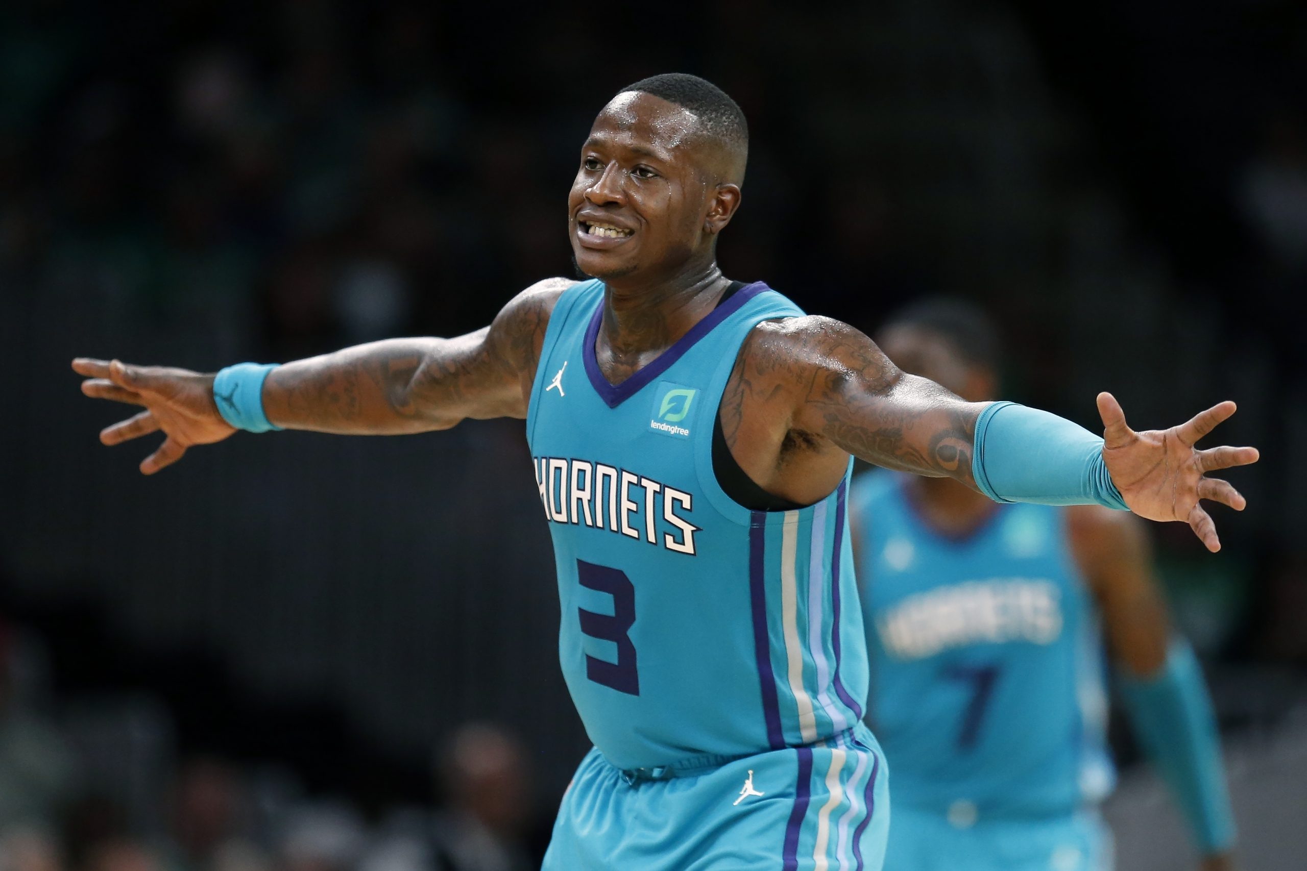 Knicks y Hornets negocian por Terry Rozier