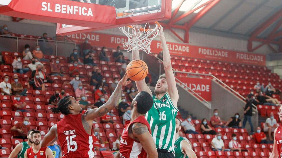 Estreno victorioso y buenos detalles del Coosur Betis en Lisboa (71-74)