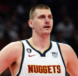Jokic encarrila el pase de los Nuggets (111-120) [3-0]