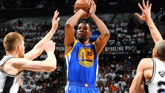 [3-0] Los Warriors dejan vista para sentencia la final del Oeste (108-120)