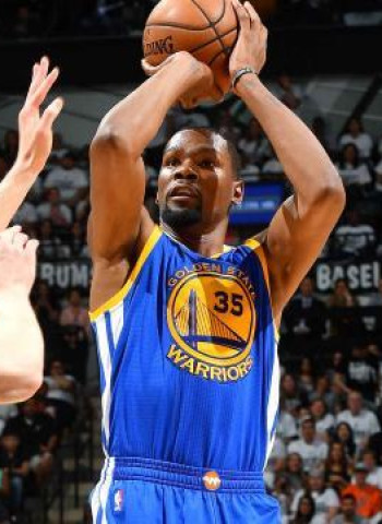 [3-0] Los Warriors dejan vista para sentencia la final del Oeste (108-120)