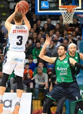 Victoria agónica del Rio Natura ante el Joventut en un duelo en los infiernos (82-83)