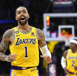 D'Angelo Russell se queda en los Angeles Lakers
