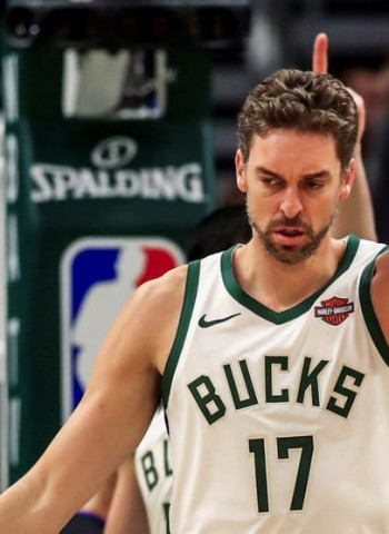 Pau Gasol se lesiona y volverá ya con los playoffs iniciados