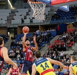 Victoria contundente del Baskonia basada en una gran segunda mitad (95-77)