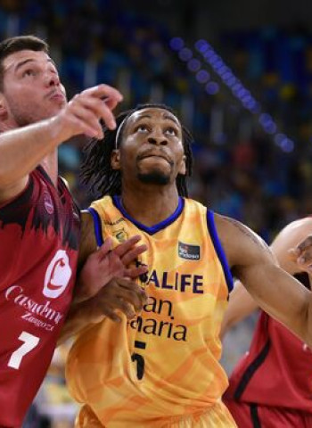 El San Pablo Burgos está atento a la situación de Stan Okoye