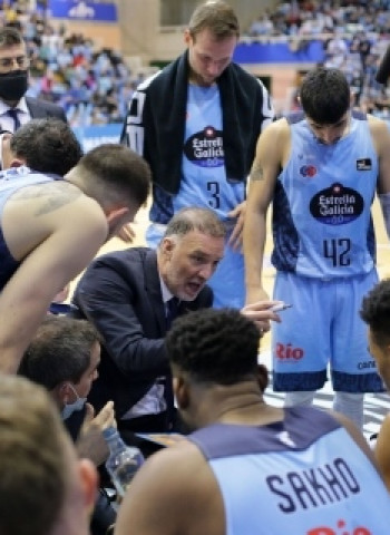Veljko Mrsic en la previa al Bitci Baskonia - Río Breogán