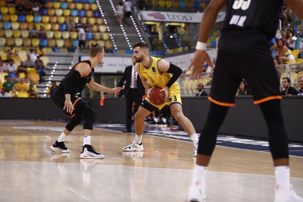 El Gran Canaria domina de manera absoluta al Ulm (111-82)