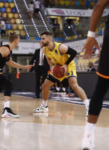 El Gran Canaria domina de manera absoluta al Ulm (111-82)