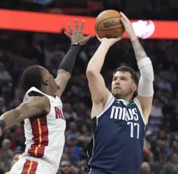Miami cede ante un Doncic que encadena su quinto triple-doble consecutivo