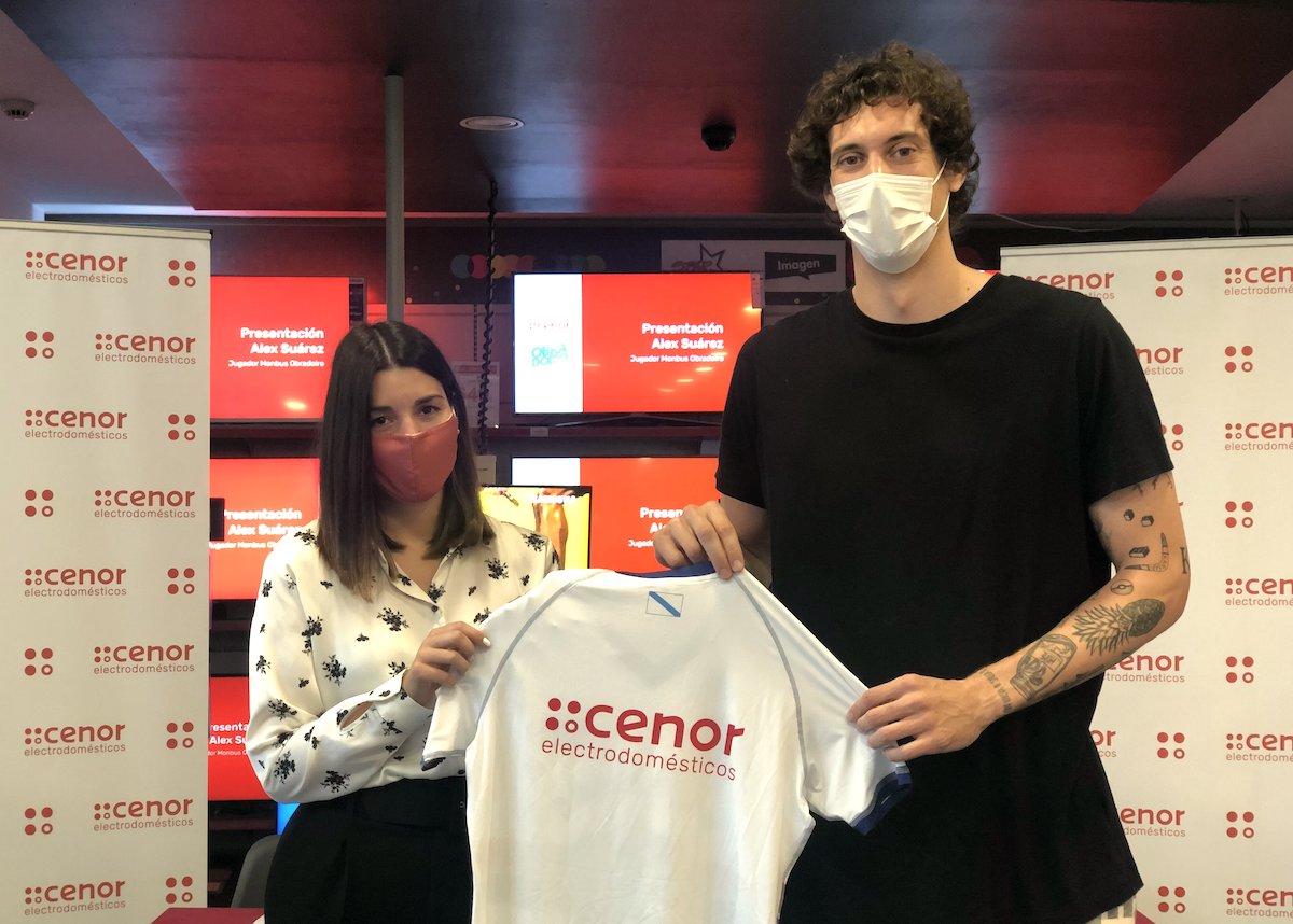 Álex Suárez: “Buscaba un proyecto en el que poder asentarme, trabajar y ganarme mis minutos. No tuve dudas en venir aquí”