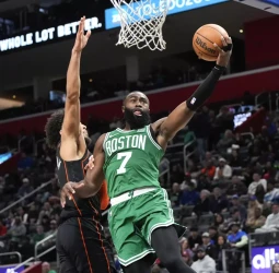 Los Celtics encadenan su octava victoria consecutiva