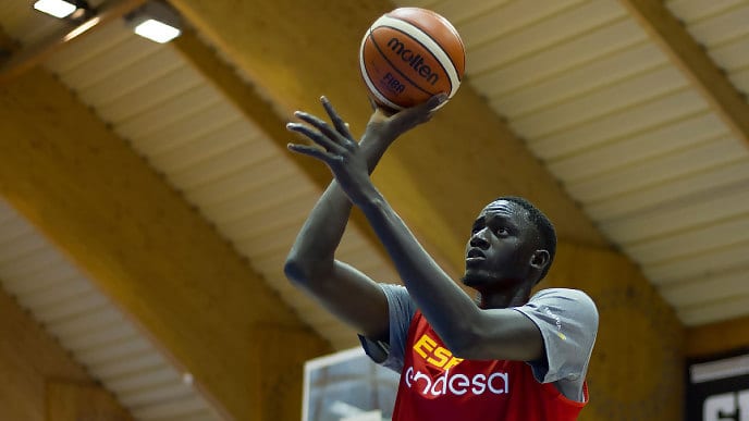 Ilimane Diop abandona la concentración de España