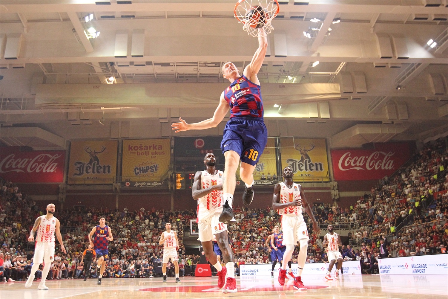 El Barcelona cuenta con Rolands Smits