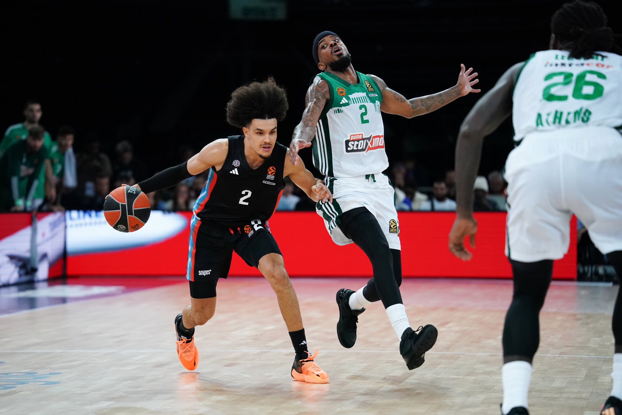 Paris toca el cielo ganando al Panathinaikos, 84-80