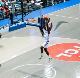 Un estelar David Jones lideró el triunfo dominicano ante Colombia 