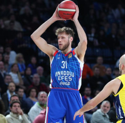 El Maccabi sigue de cerca las evoluciones de Mike Daum